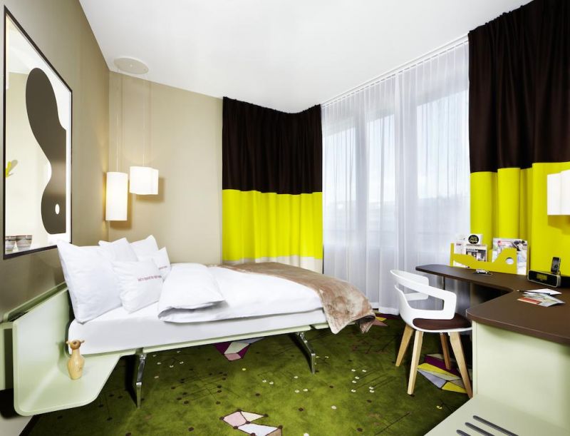 25 Hours Zurich West 3*