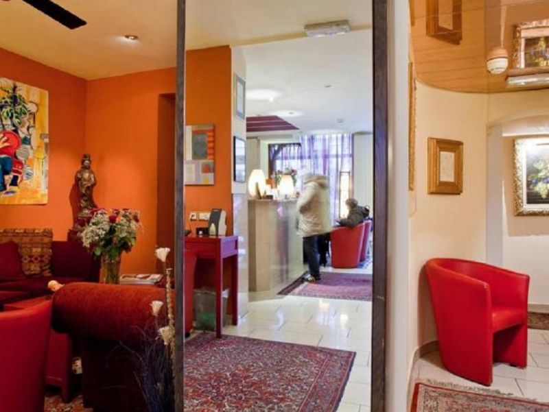 Admiral Hotel 3*