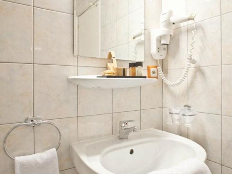 Admiral Hotel 3*