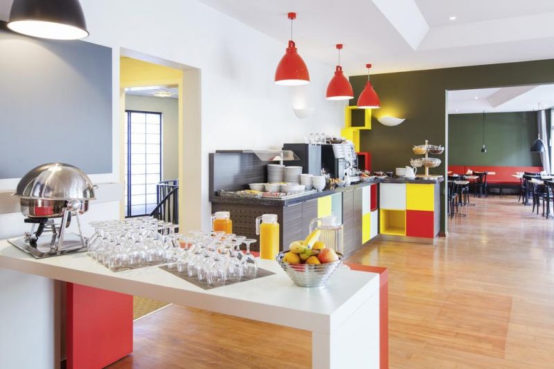 Ibis Styles Bern City (Ex. Astoria Hotel Bern) 3*
