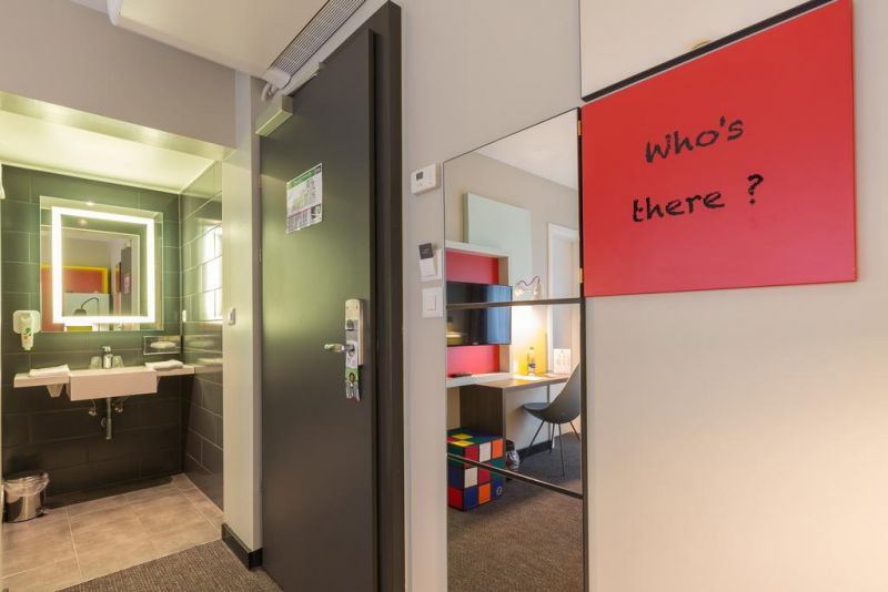 Ibis Styles Bern City (Ex. Astoria Hotel Bern) 3*