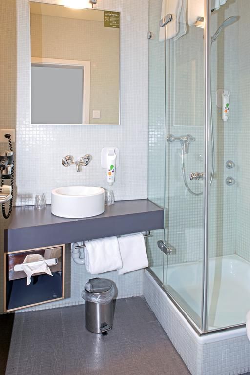 Ibis Styles Bern City (Ex. Astoria Hotel Bern) 3*