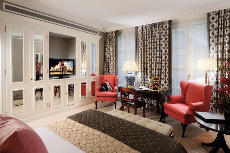 Baur Au Lac 4*