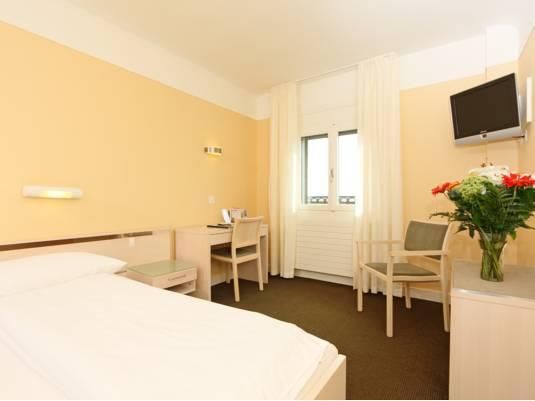 Bernina 3*
