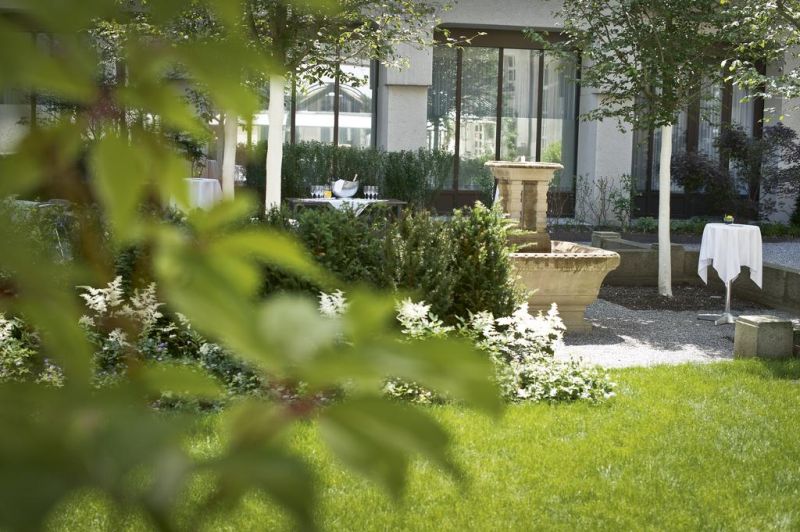 Best Western Premier Hotel Glockenhof 4*