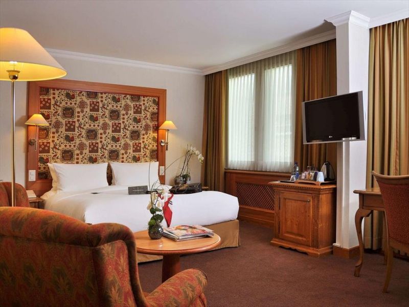 Continental Zurich 4*