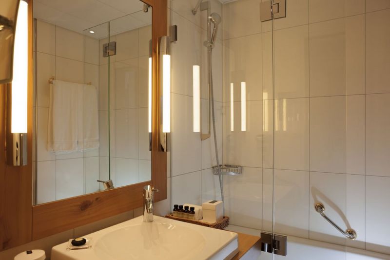 Continental Zurich 4*