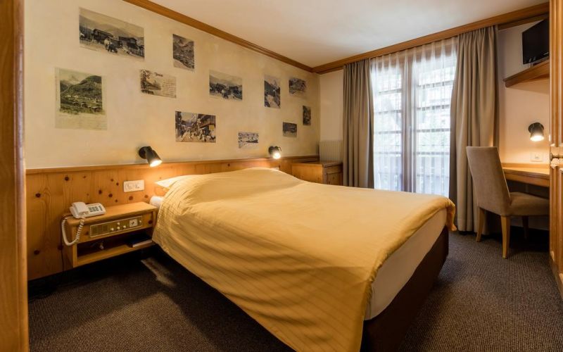 Derby Zermatt 3*