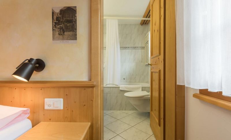 Derby Zermatt 3*