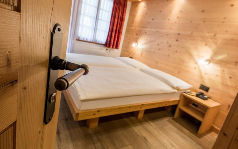 Derby Zermatt 3*