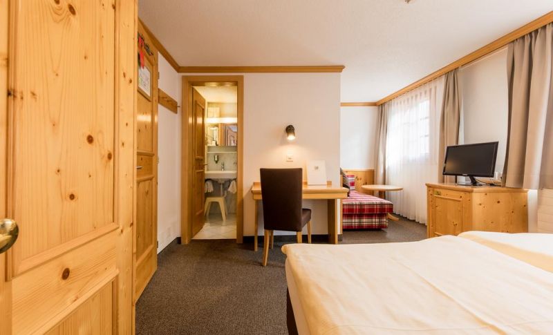 Derby Zermatt 3*