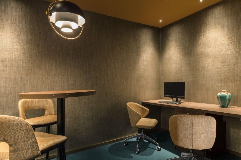 Four Points By Sheraton Sihlcity 4*