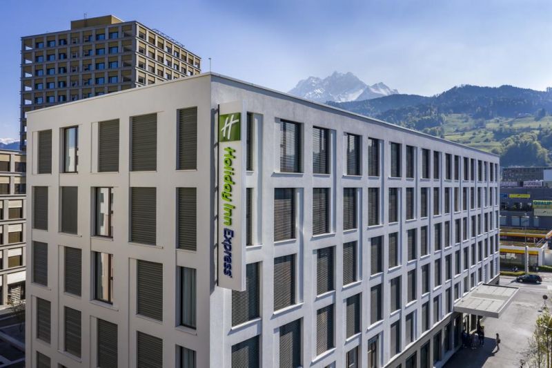 Holiday Inn Express Luzern  Kriens 3*