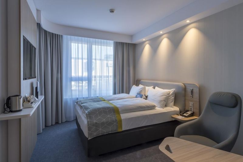 Holiday Inn Express Luzern  Kriens 3*