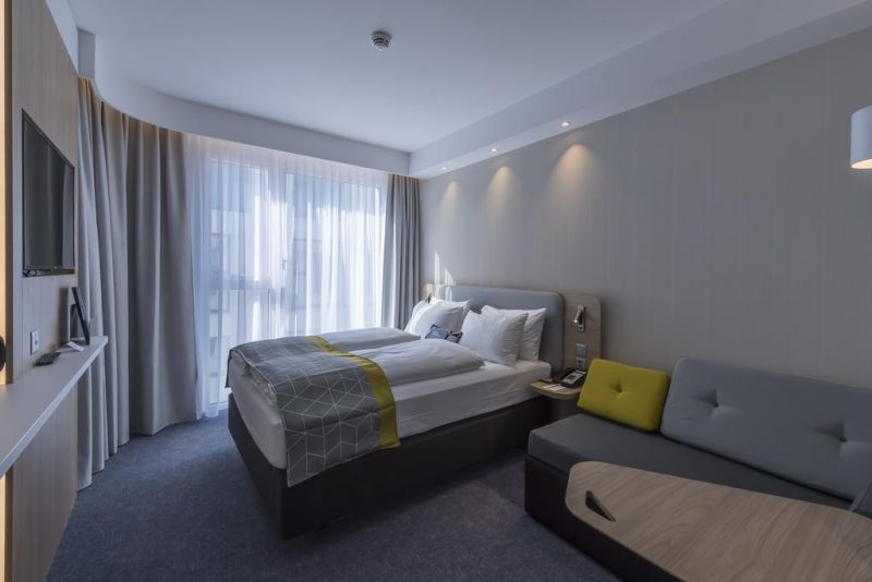 Holiday Inn Express Luzern  Kriens 3*