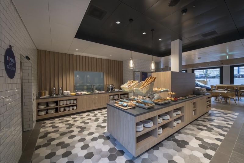 Holiday Inn Express Luzern  Kriens 3*