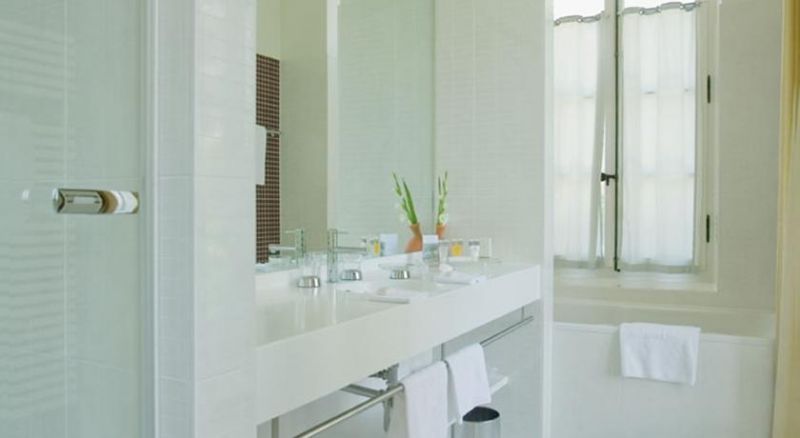 Hotel Angleterre & Residence 4*