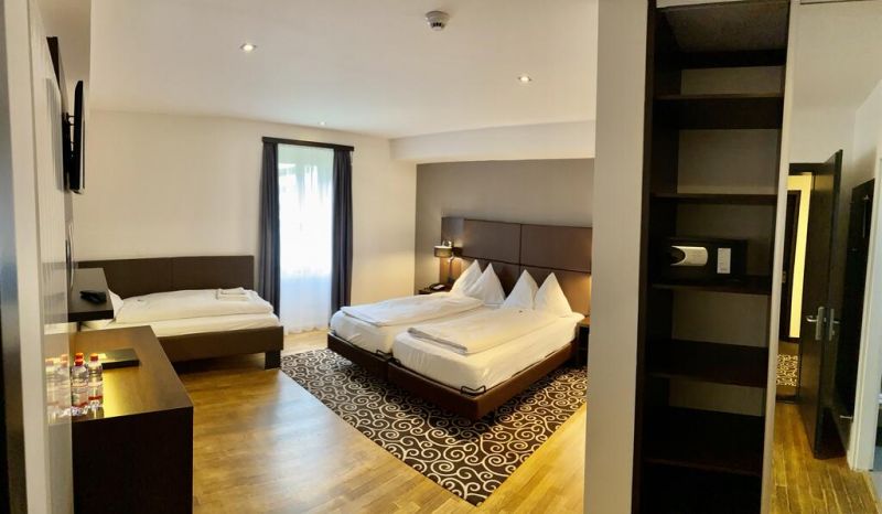 Hotel Central 4*