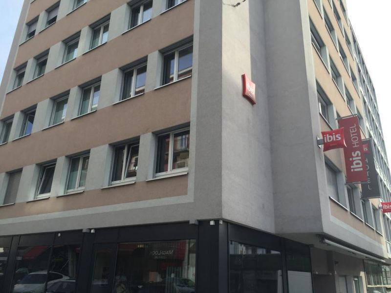 Ibis Geneve Centre Gare 2*