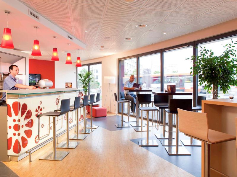 Ibis Geneve Petit Lancy 2*