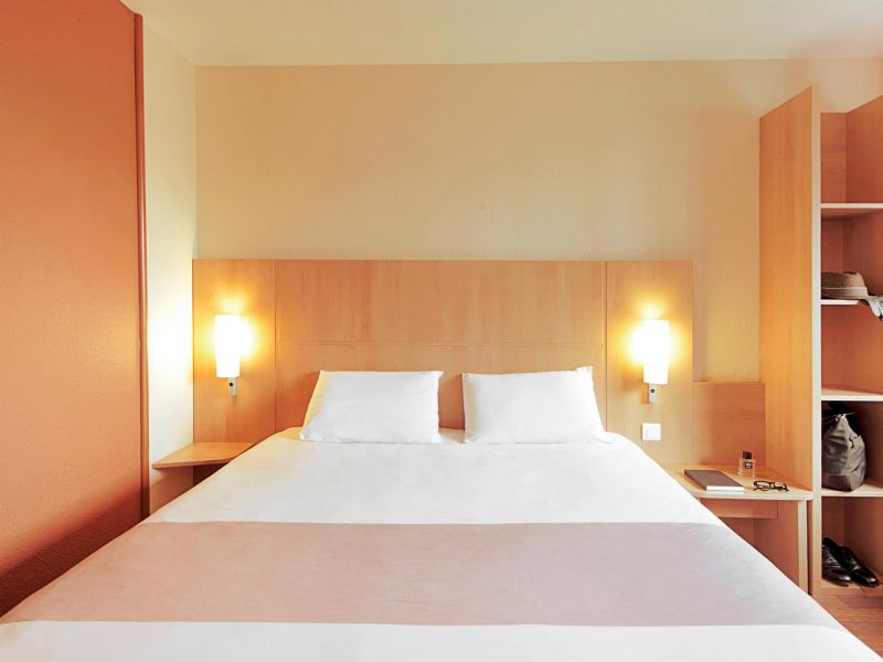 Ibis Geneve Petit Lancy 2*