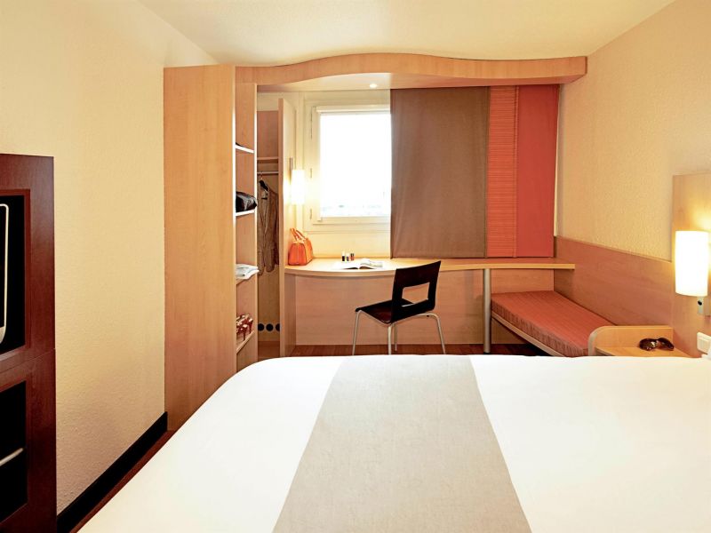Ibis Geneve Petit Lancy 2*