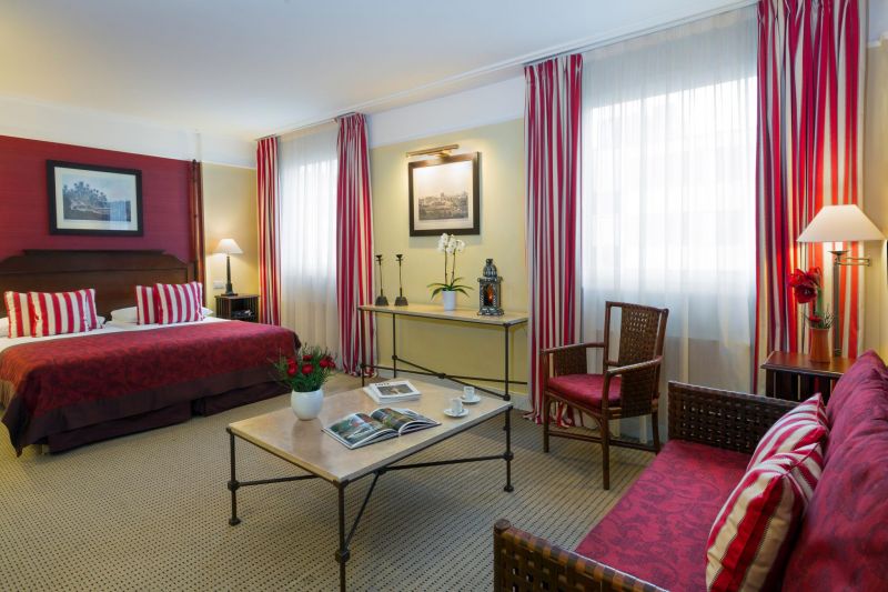 Kipling Manotel 3*