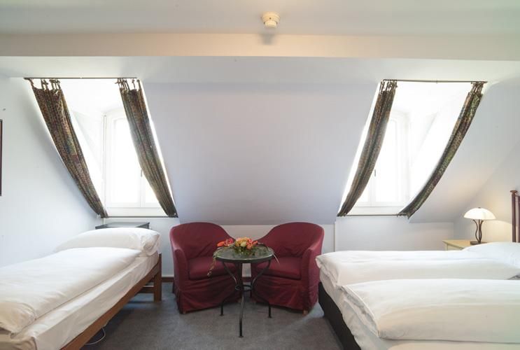 Montana Hotel 3*