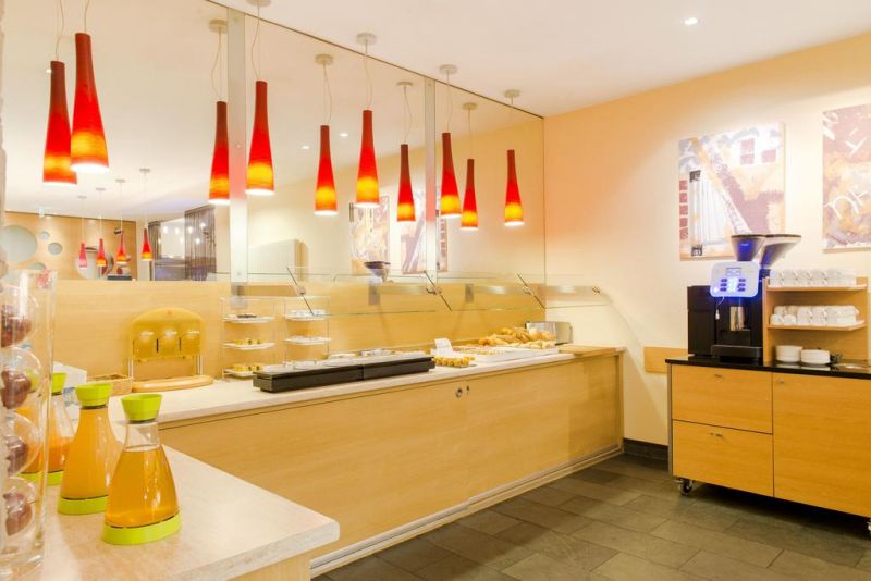 Nh Zurich Airport 4*