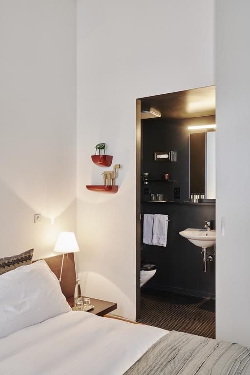 Plattenhof 3*