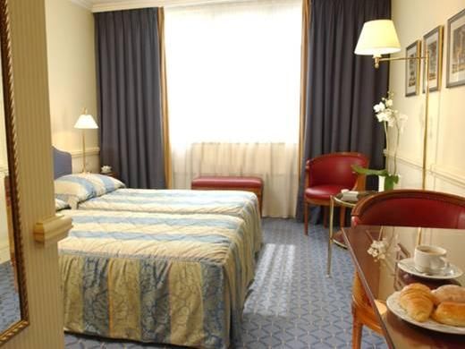Royal Manotel 4*