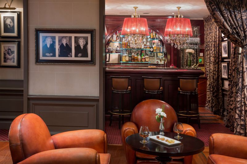 Royal Manotel 4*