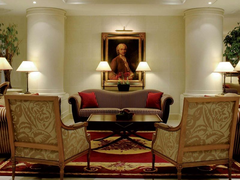 Royal Manotel 4*
