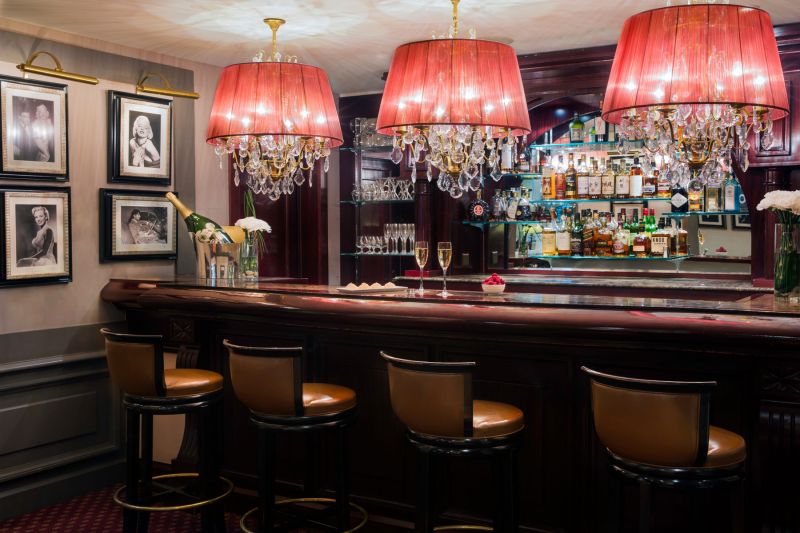 Royal Manotel 4*