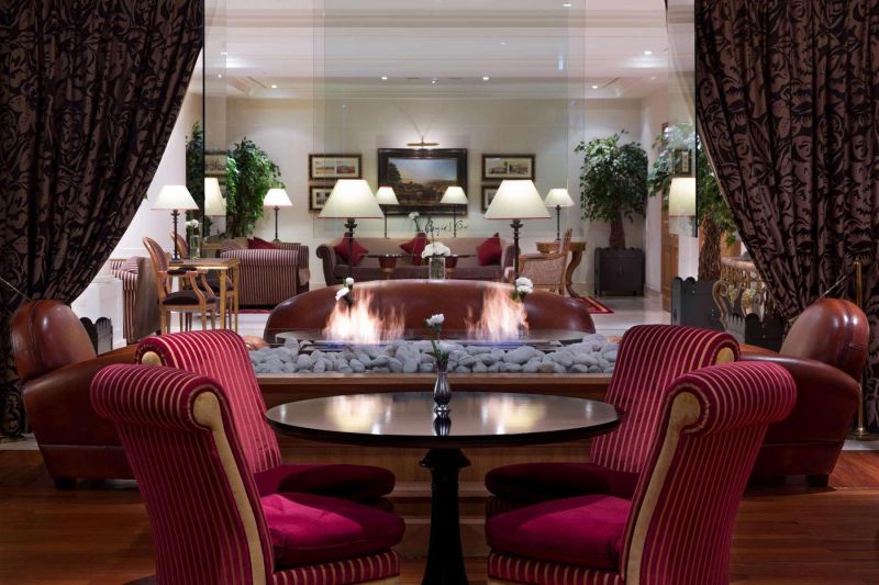 Royal Manotel 4*