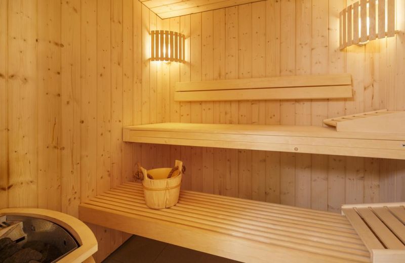 Swiss Wine Hotel & Bar 3*