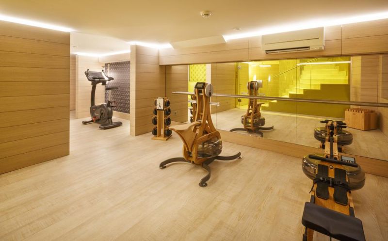Swiss Wine Hotel & Bar 3*