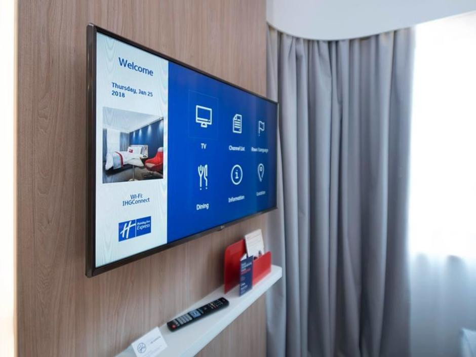 Holiday Inn Express Yerevan 3*