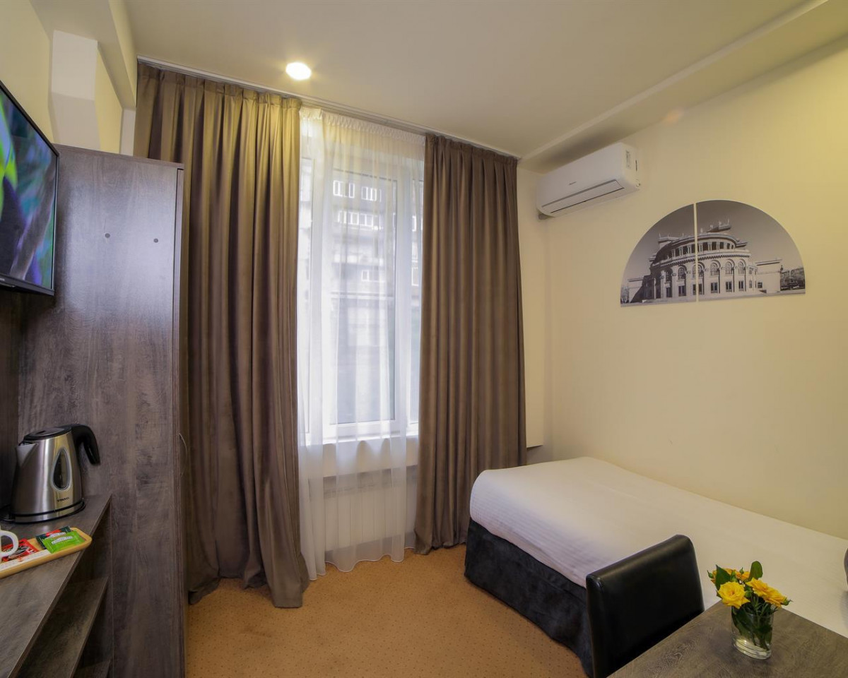 Median (Ex. Unique Hotel) 3*