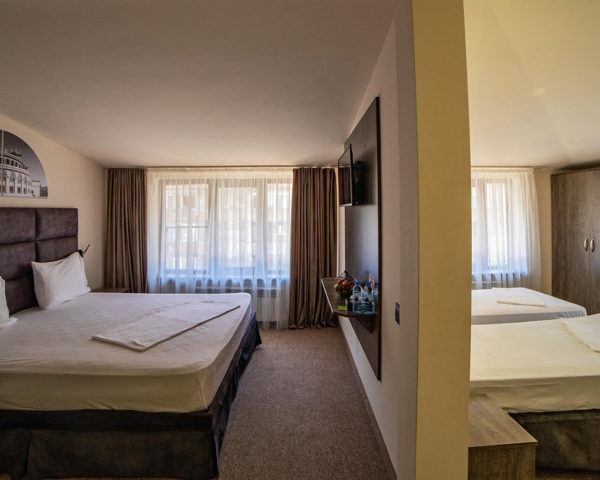 Median (Ex. Unique Hotel) 3*
