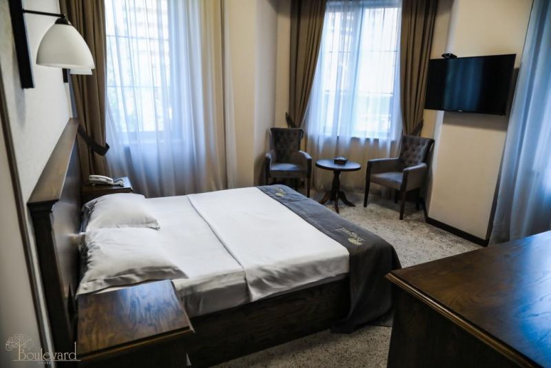 Boulevard Hotel 3*