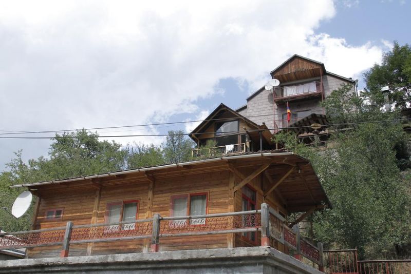 Daravand Guest House 3*
