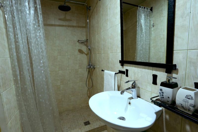 Daravand Guest House 3*