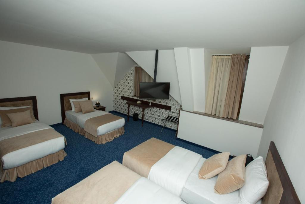Faria Boutique Hotel 4*