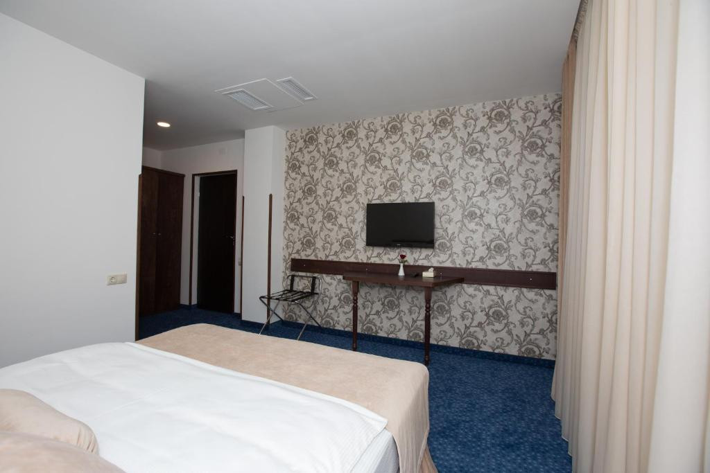 Faria Boutique Hotel 4*