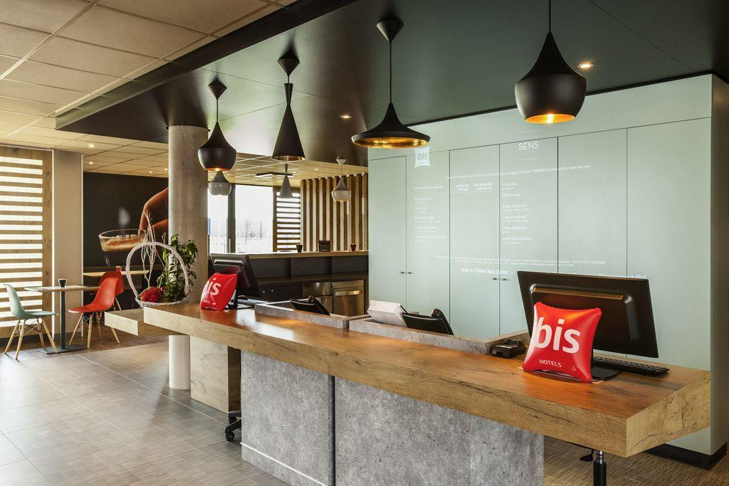 Ibis Yerevan Center 3*