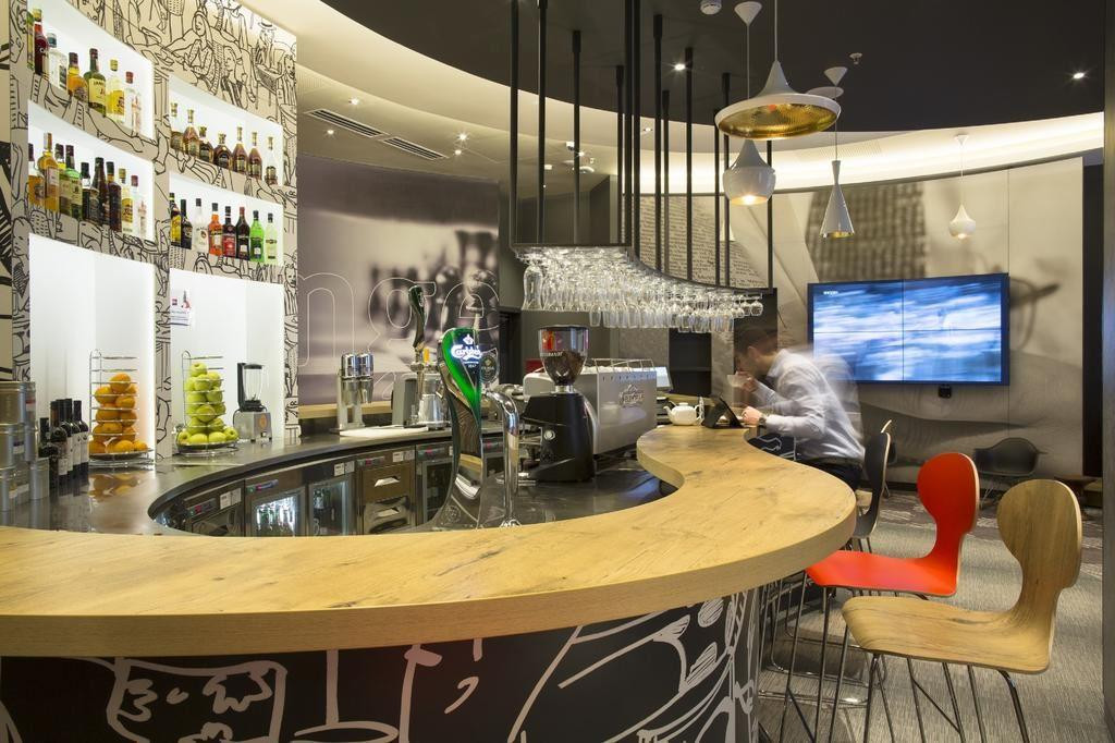 Ibis Yerevan Center 3*