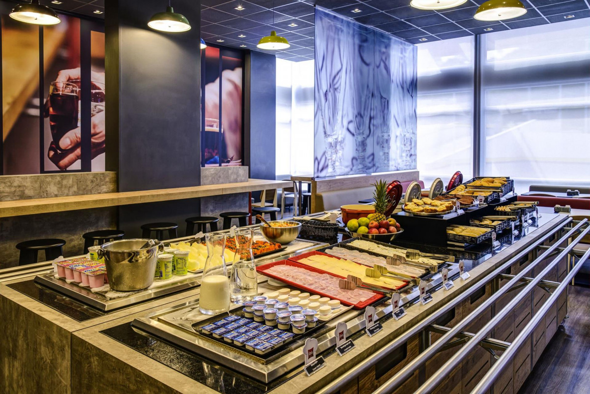 Ibis Yerevan Center 3*