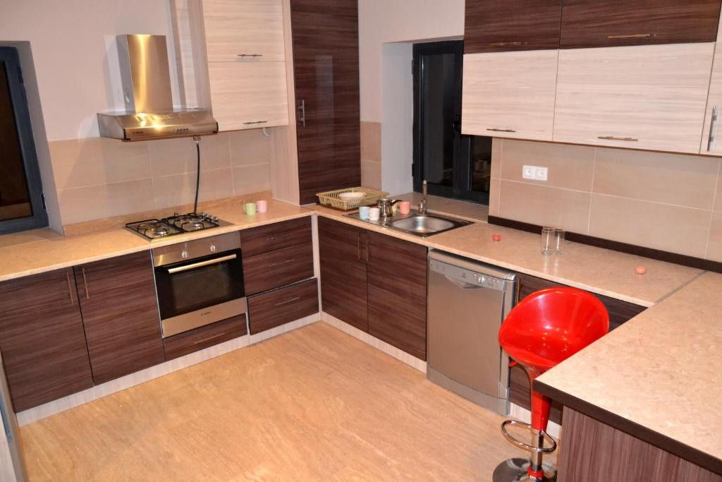 Villadzor Apart 4*