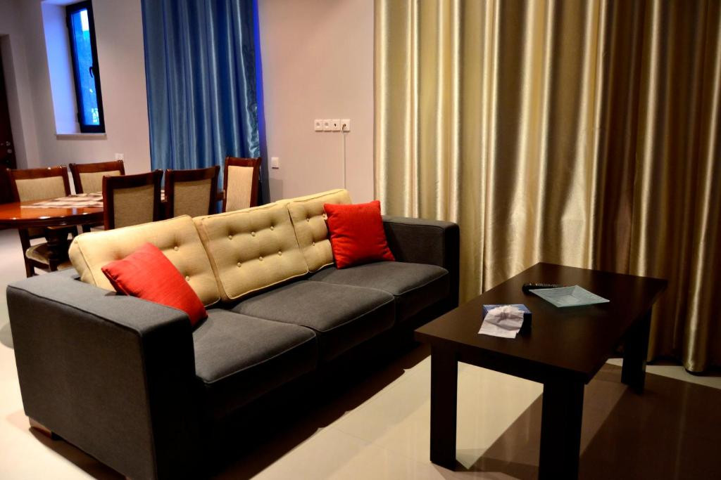Villadzor Apart 4*